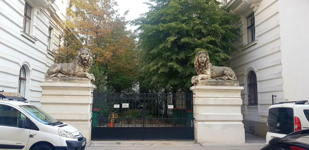 Belvedere Castle,private Zimmer,vienna Gazde/Camere de închiriat
